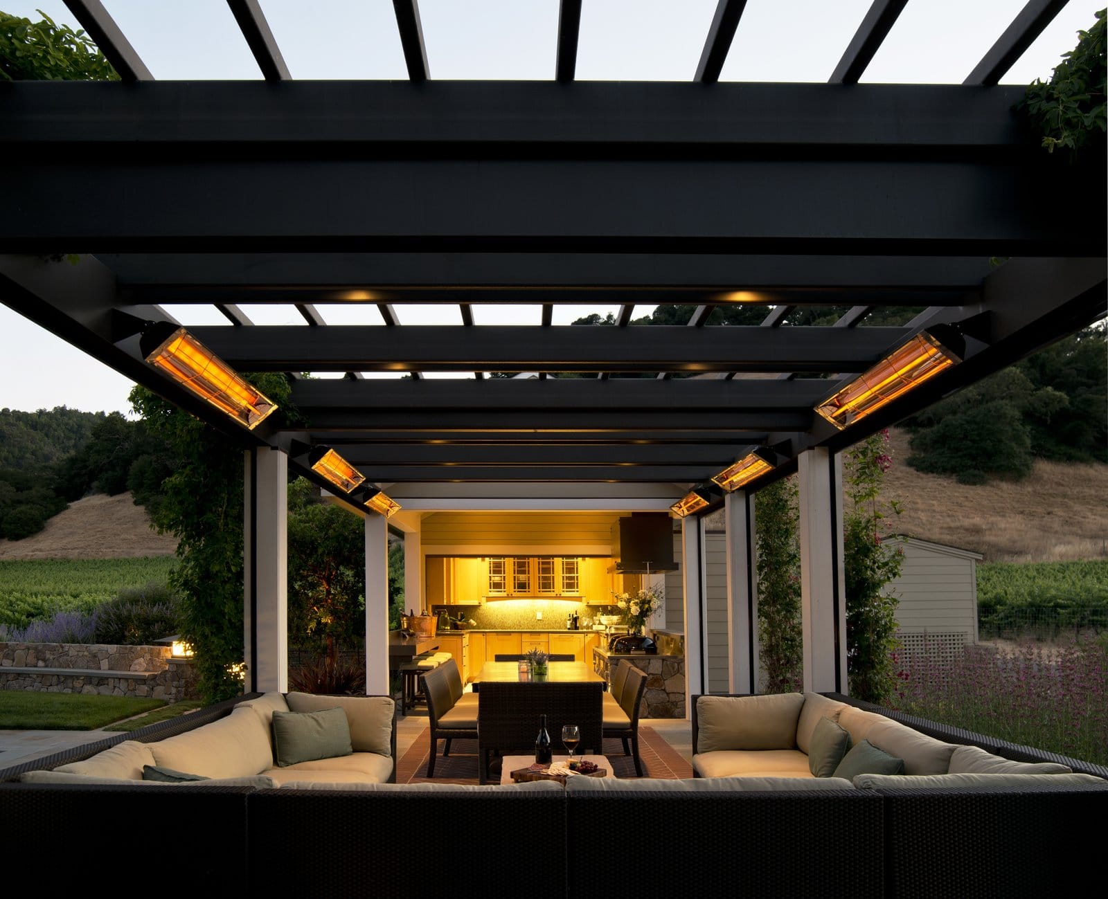 Los Angeles Fireplace Store - BBQ Grills - Fire Pits - Mantels